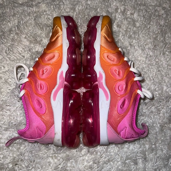Women’s vapor air max plus size 6.5 pink/yellow ombré - Picture 4 of 4